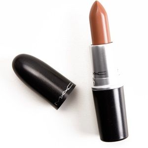 MAC Matte lipstick(a girls got needs)